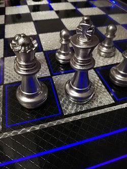 Table d'échecs lumineuse et design unique par Design'Air